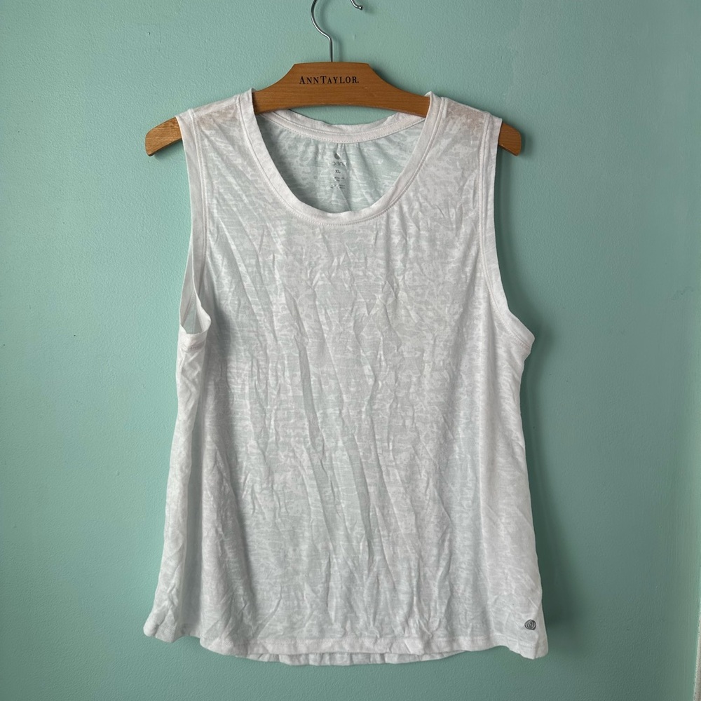 Apana Yoga activewear white sheer tank top size XL